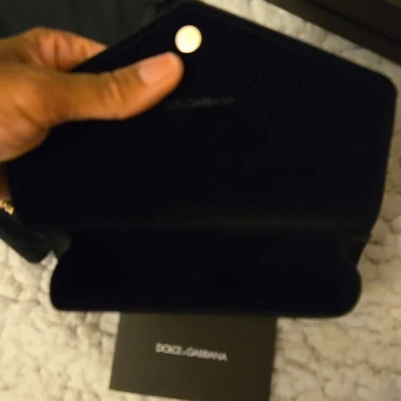 AUTHENTIC Dolce & Gabbana Gold Frame Sunglasses with Brown Lenses - Picture 8 of 9